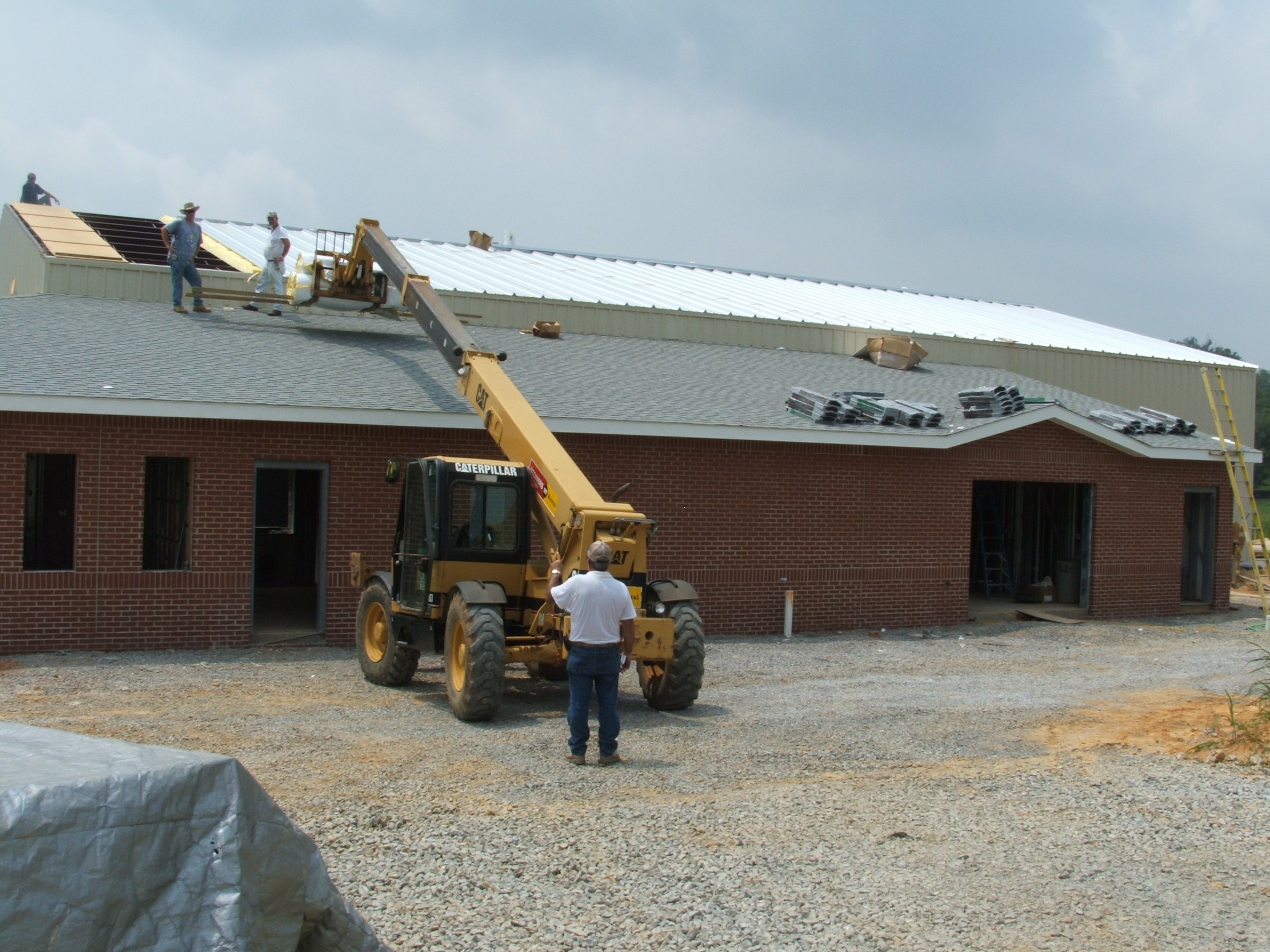 Service Steel Erection Roof